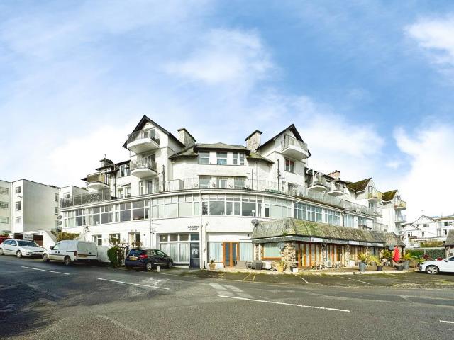 Flat for sale in Plaidy, Looe