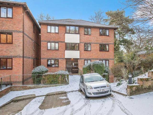 Flat for sale in California, Key Street