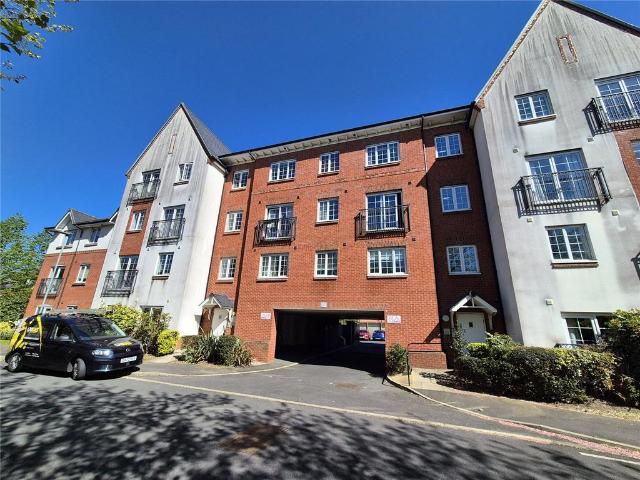 Flat for sale in Fairfield, Warrington