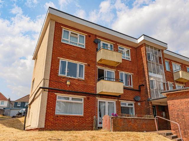Flat for sale in Wales