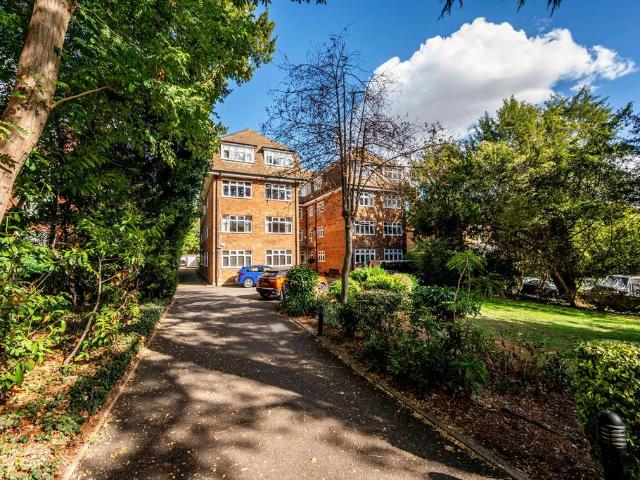 Flat for sale in London Borough of Merton, Greater London