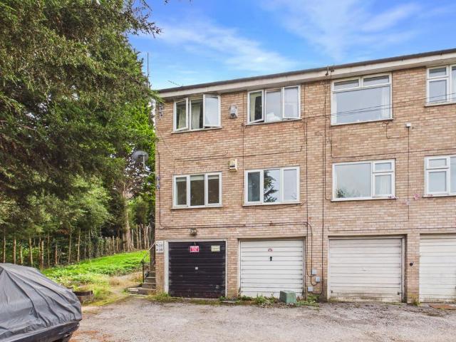 Flat for sale in Carlton, Gedling