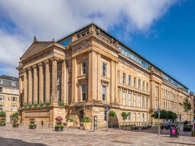 Flat for sale in Merchant City, Scotland