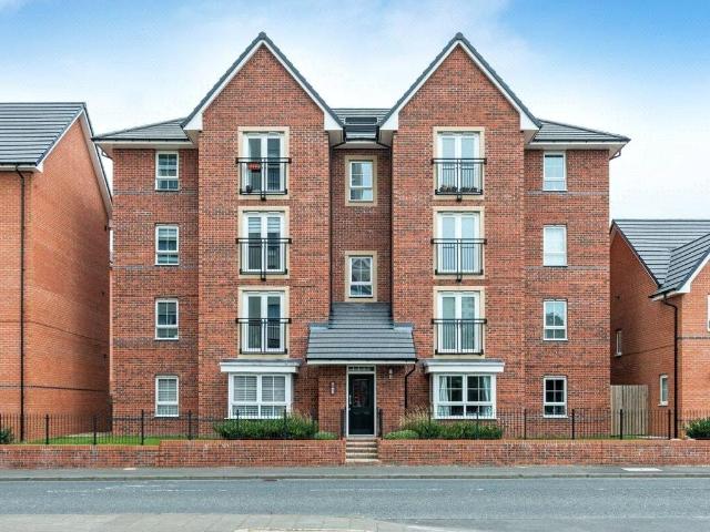 Flat for sale in Blakelaw, Tyne And Wear