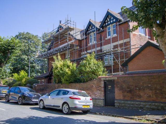 Flat for sale in Penarth, Wales