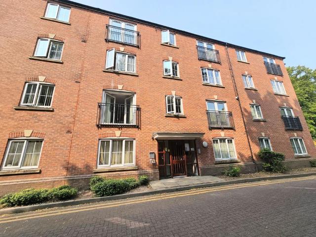 Flat for sale in Bird End, West Bromwich