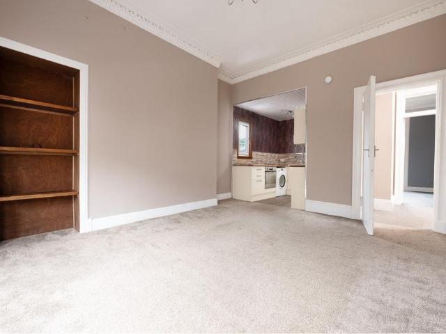 Flat for sale in Greenock, Scotland
