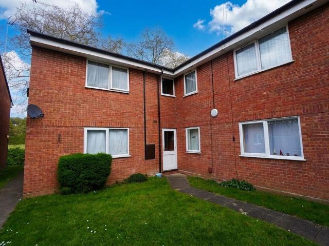 Flat for sale in Castlefield, Cressex