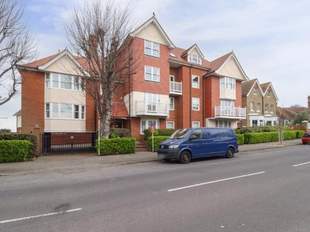 Flat for sale in Westgate-on-Sea, Acol