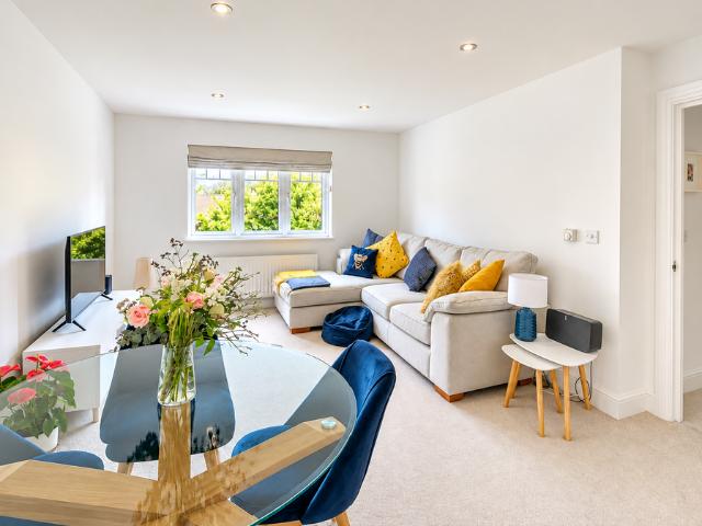 Flat for sale in London Borough of Bromley, Greater London