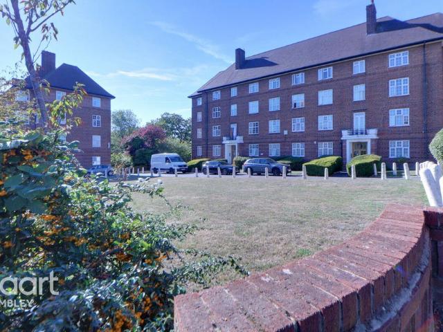 Flat for sale in London Borough of Brent, Greater London