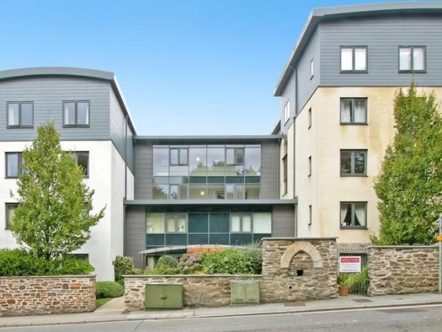 Flat for sale in Trelander, Penweathers