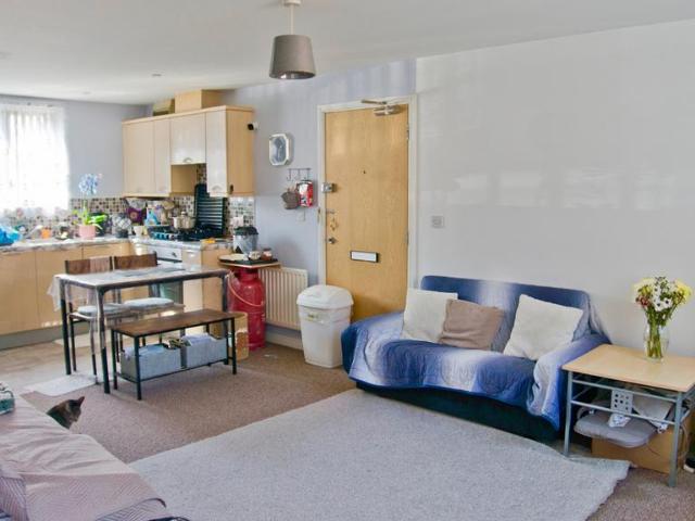 Flat for sale in Hamilton, Old Wharf