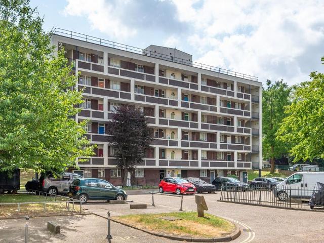 Flat for sale in Bayswater, Isle Of Man