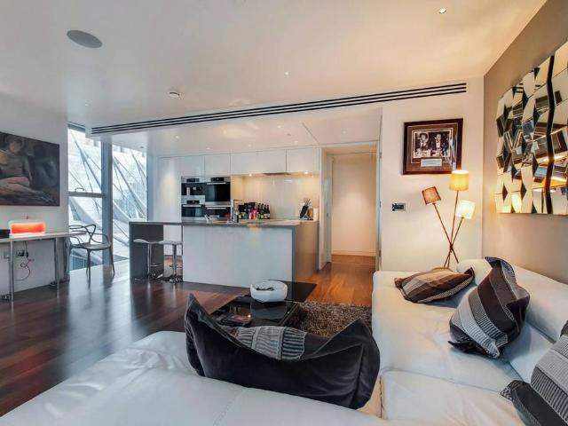 Flat for sale in Lyons, Greater London