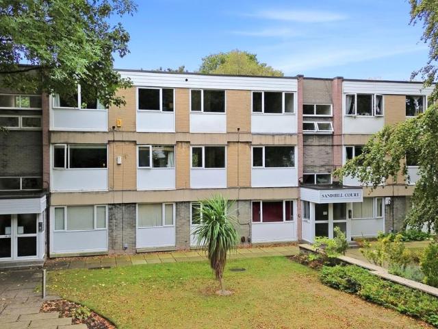 Flat for sale in Moortown, West Yorkshire