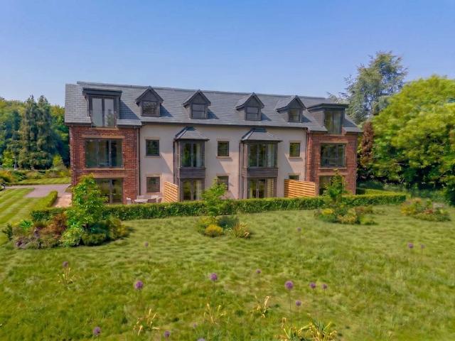 Flat for sale in Raglan, Wales