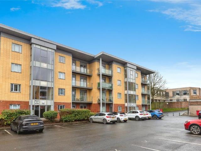 Flat for sale in Blackburn