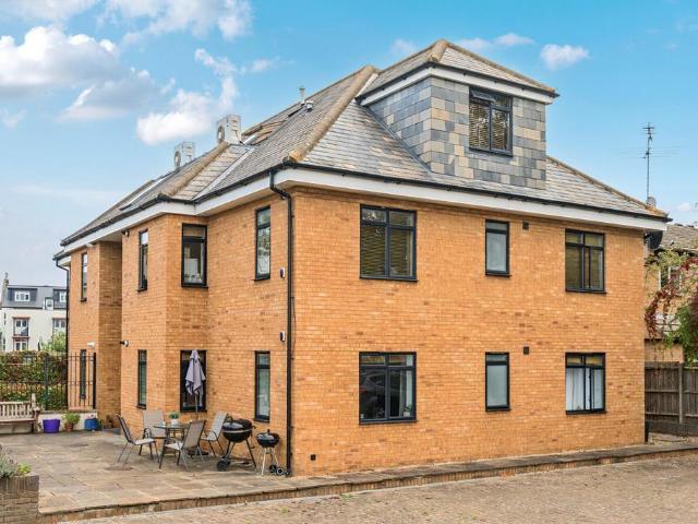 Flat for sale in London Borough of Merton, Greater London