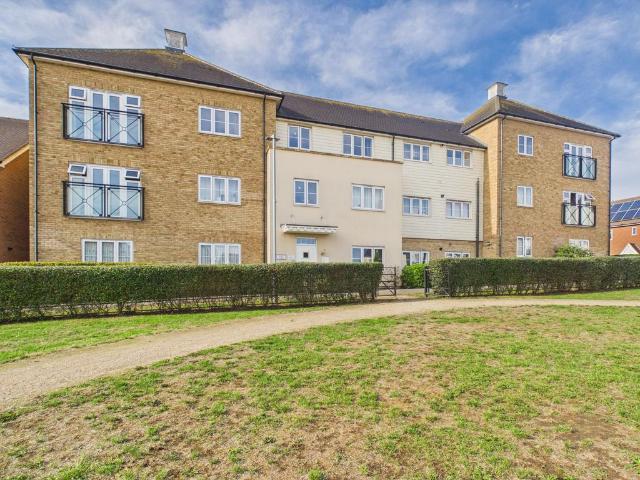 Flat for sale in Hoo St Werburgh