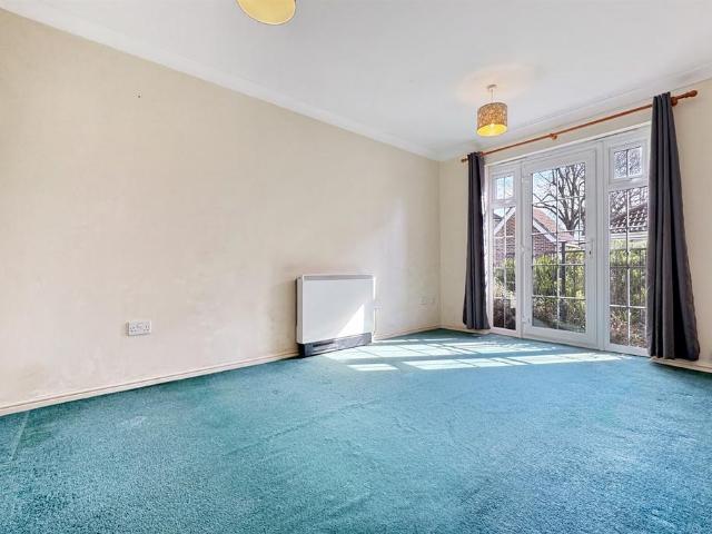 Flat for sale in Chichester, Littlecote