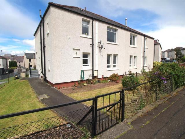 Flat for sale in Overton, Greenock