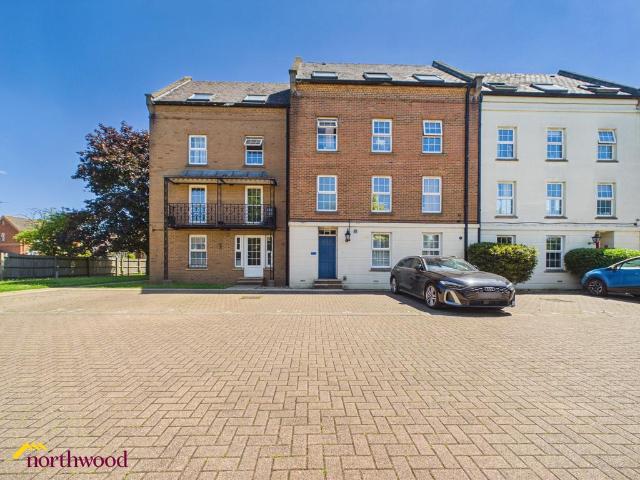 Flat for sale in Evershot, Oxfordshire