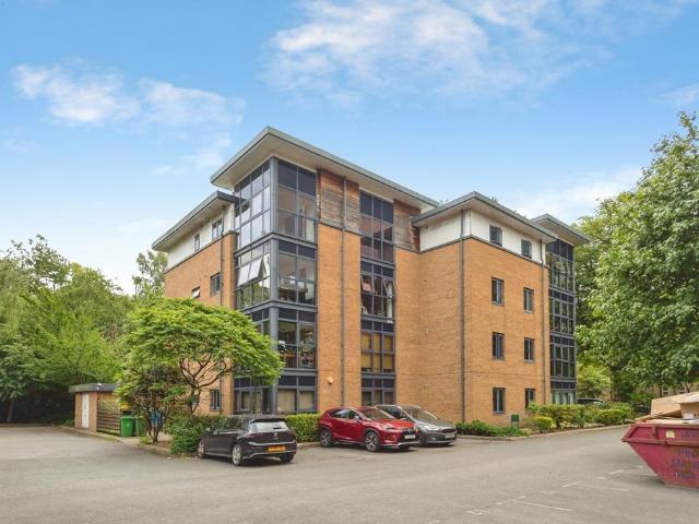 Flat for sale in Georgia, Greater Manchester