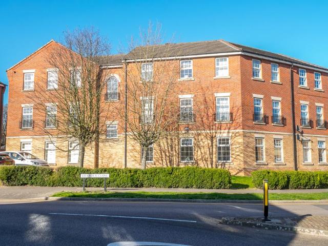 Flat for sale in Alverley, South Yorkshire