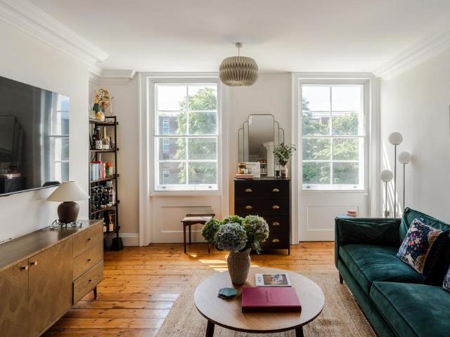 Flat for sale in Bethnal Green, Greater London