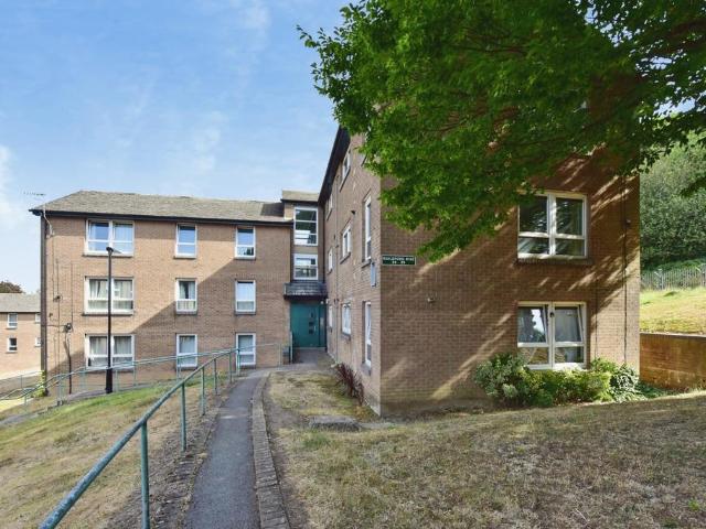 Flat for sale in Norfolk Park, South Yorkshire