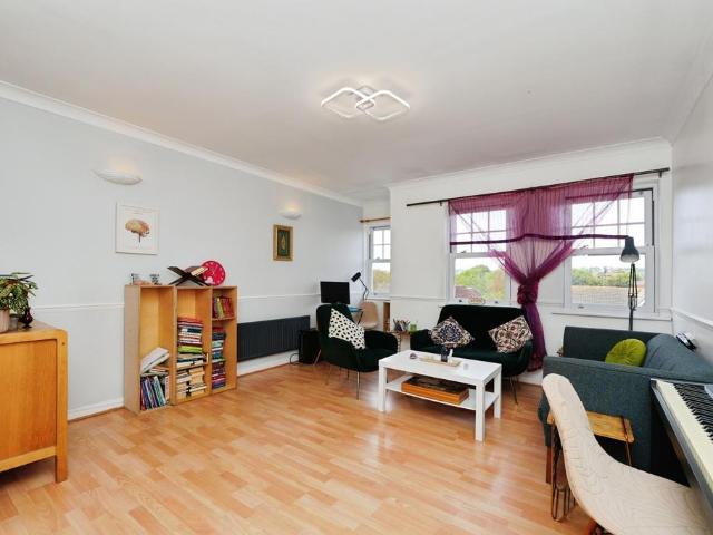 Flat for sale in London Borough of Lewisham, Greater London