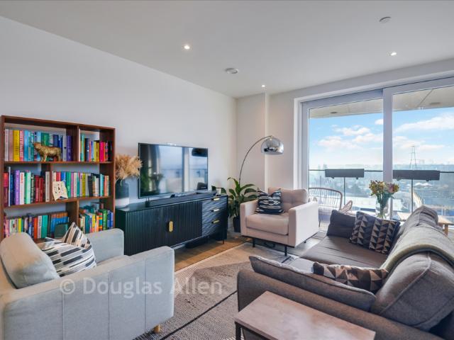 Flat for sale in Leyton, Isle Of Man