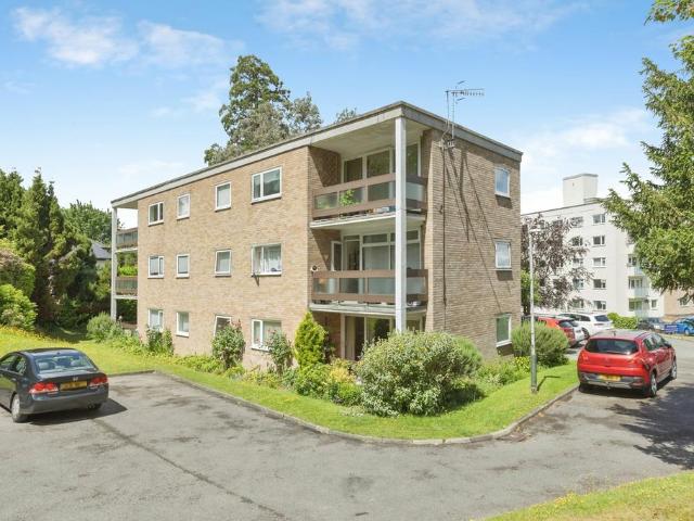 Flat for sale in St James, Sandown Park