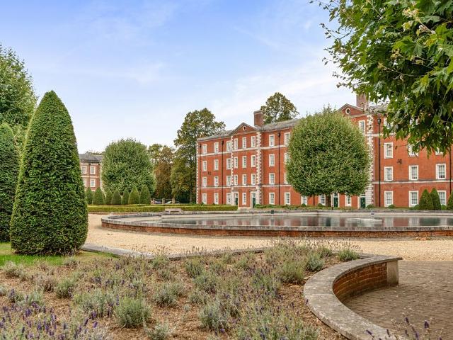 Flat for sale in Fulflood, Winchester