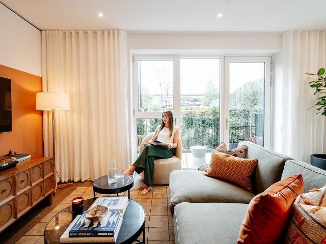Flat for sale in Bromley-by-Bow, Mile End