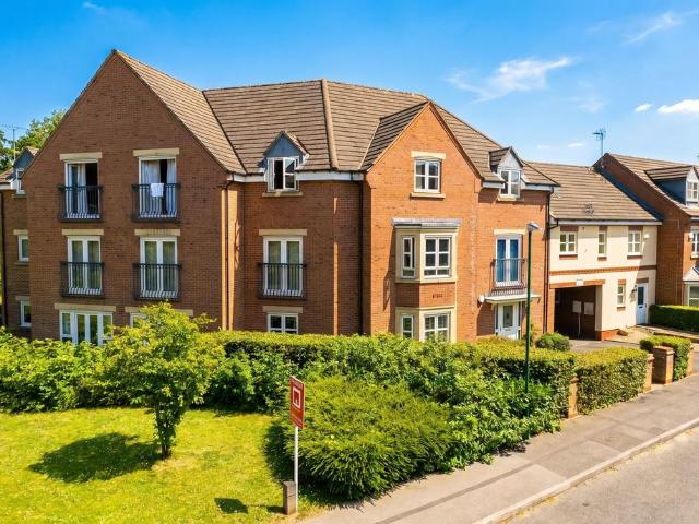 Flat for sale in Elmdon, West Midlands