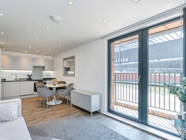 Flat for sale in Hoole, Two Mills