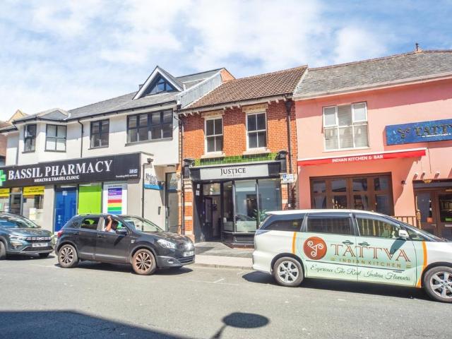 Flat for sale in The Polygon, City Of Southampton
