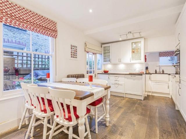 Flat for sale in Streatham Hill, Isle Of Man