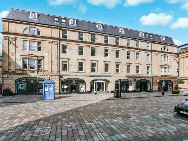 Flat for sale in Merchant City, Scotland