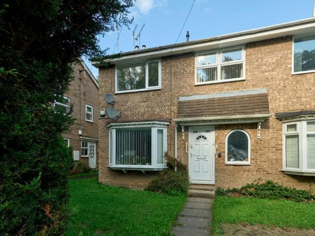 Flat for sale in Troy, Leeds