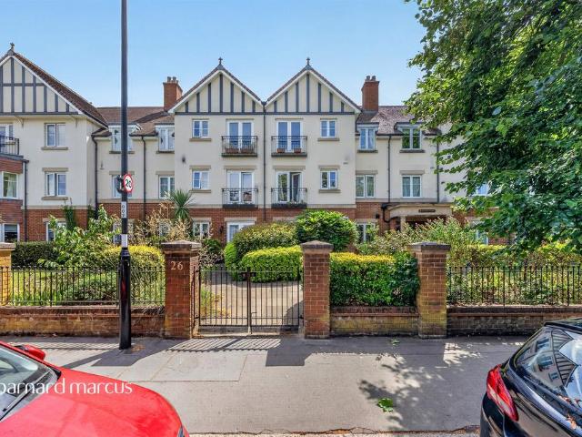 Flat for sale in London Borough of Croydon, Addiscombe