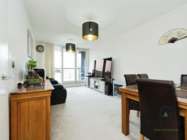 Flat for sale in Hemel Hempstead, Dacorum