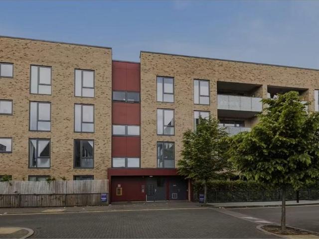 Flat for sale in London Borough of Lewisham, Greater London