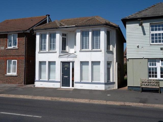 Flat for sale in Spring Vale, Hampshire