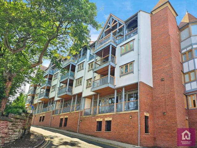 Flat for sale in Newtown, Chester
