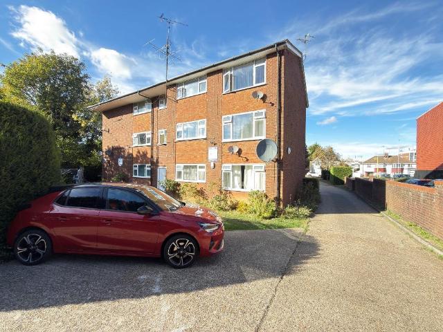 Flat for sale in Lewsey Farm