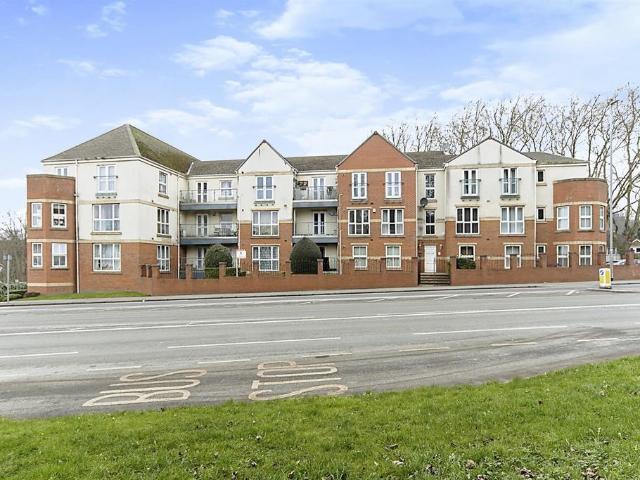 Flat for sale in Harehills, West Yorkshire
