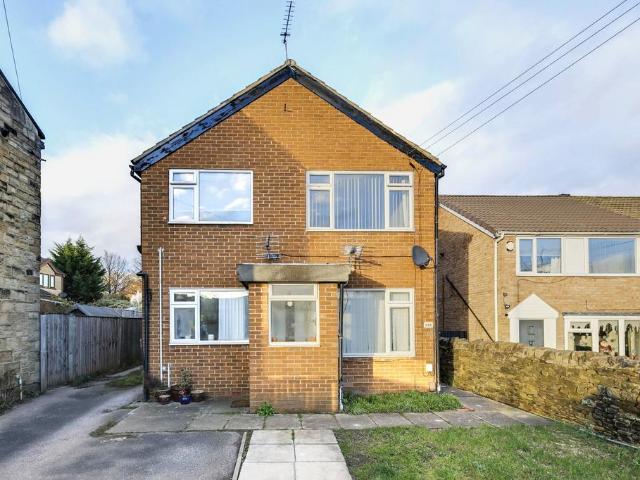 Flat for sale in Littlemoor Bottom, Leeds